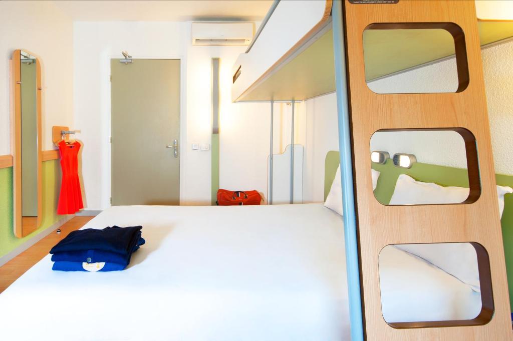 Ibis Budget Aeroport Le Bourget Garonor Ле Блан-Менил Екстериор снимка